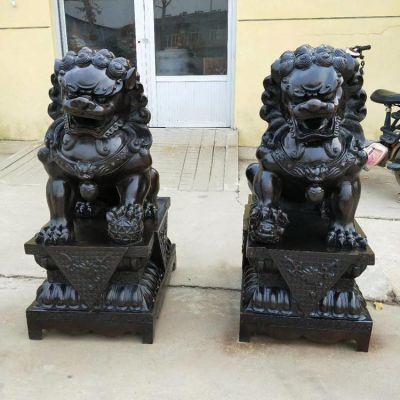 家用庭院別墅門(mén)口大型玻璃鋼仿銅一對(duì)鎮(zhèn)宅獅子雕塑