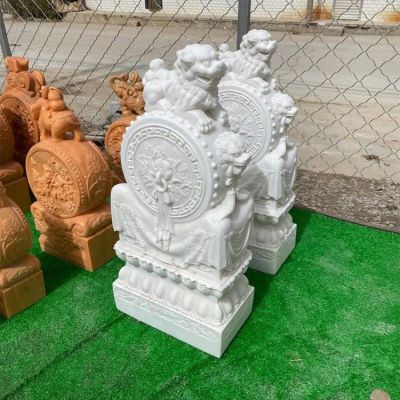大理石獅子抱鼓石門墩，漢白玉、晚霞紅等石材雕刻